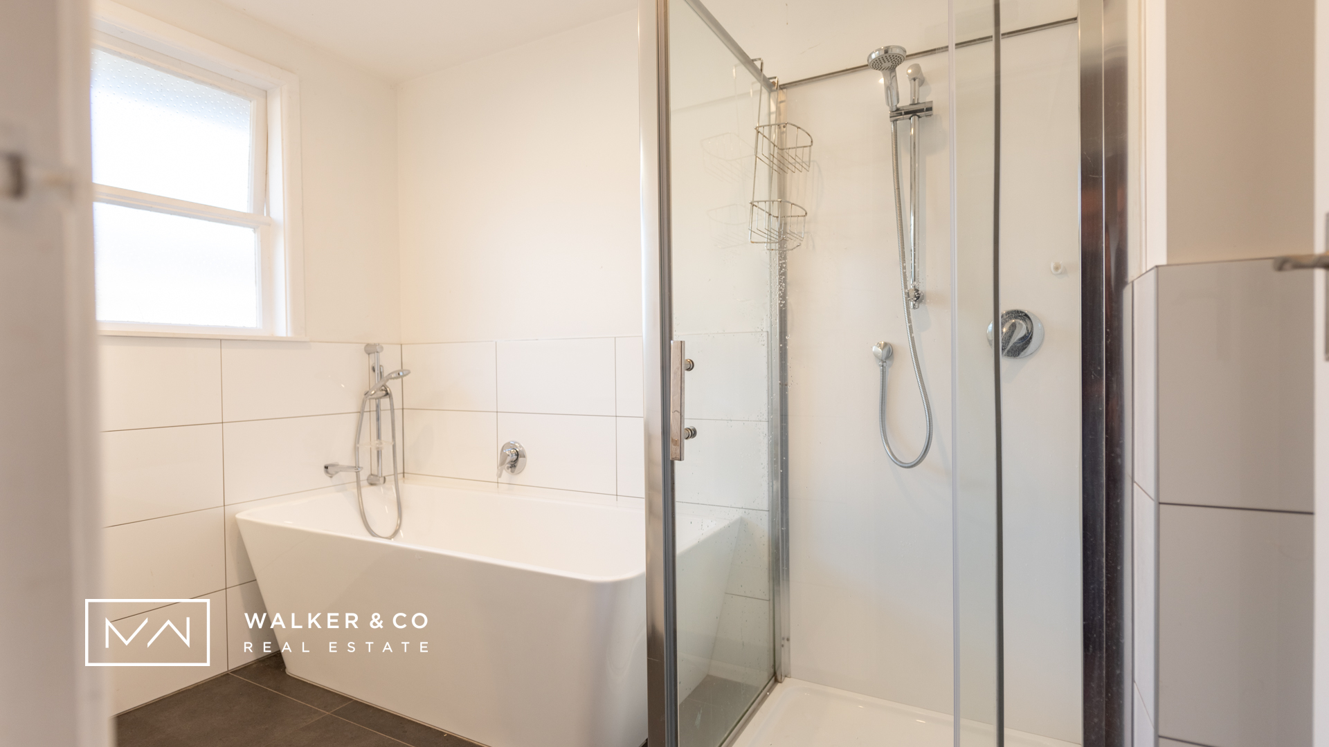 06 bathroom