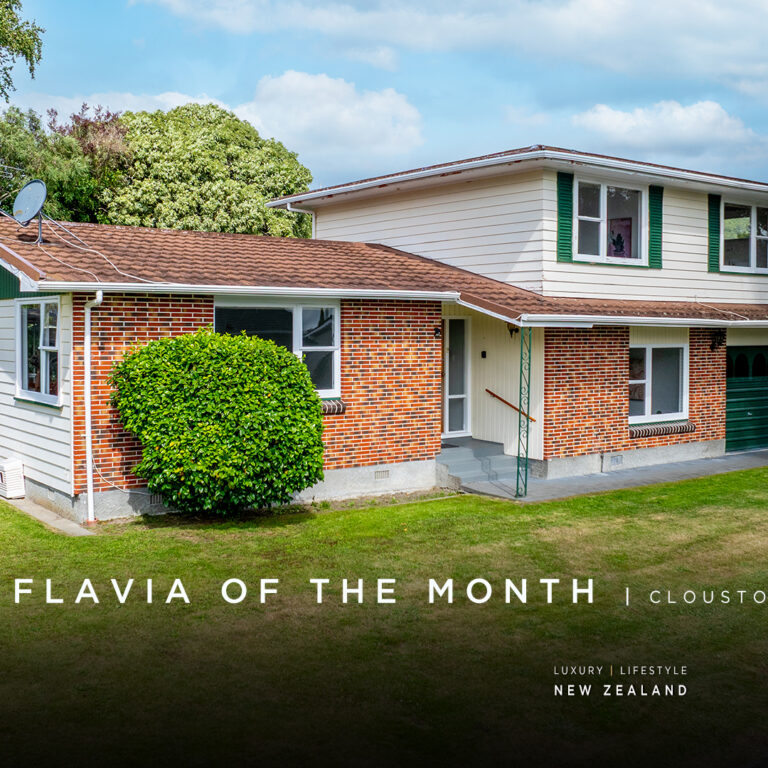 12 FLAVIA GROVE