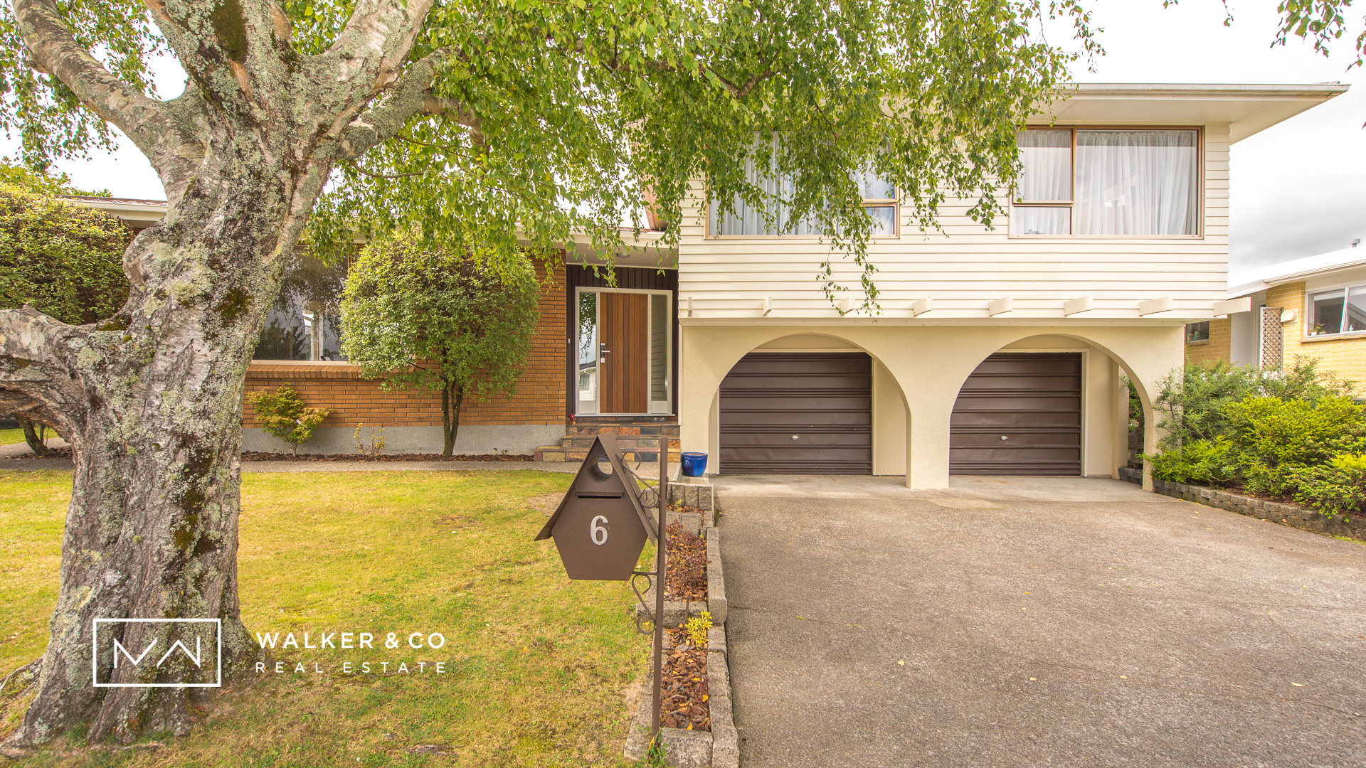 25 Front house