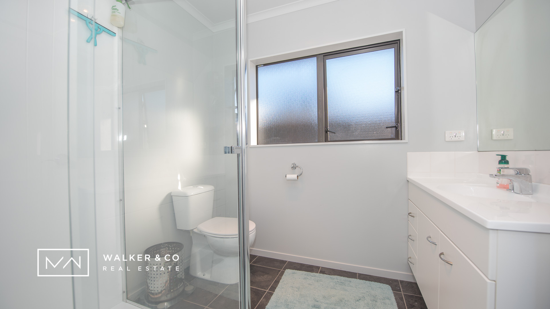 14 Ensuite 1