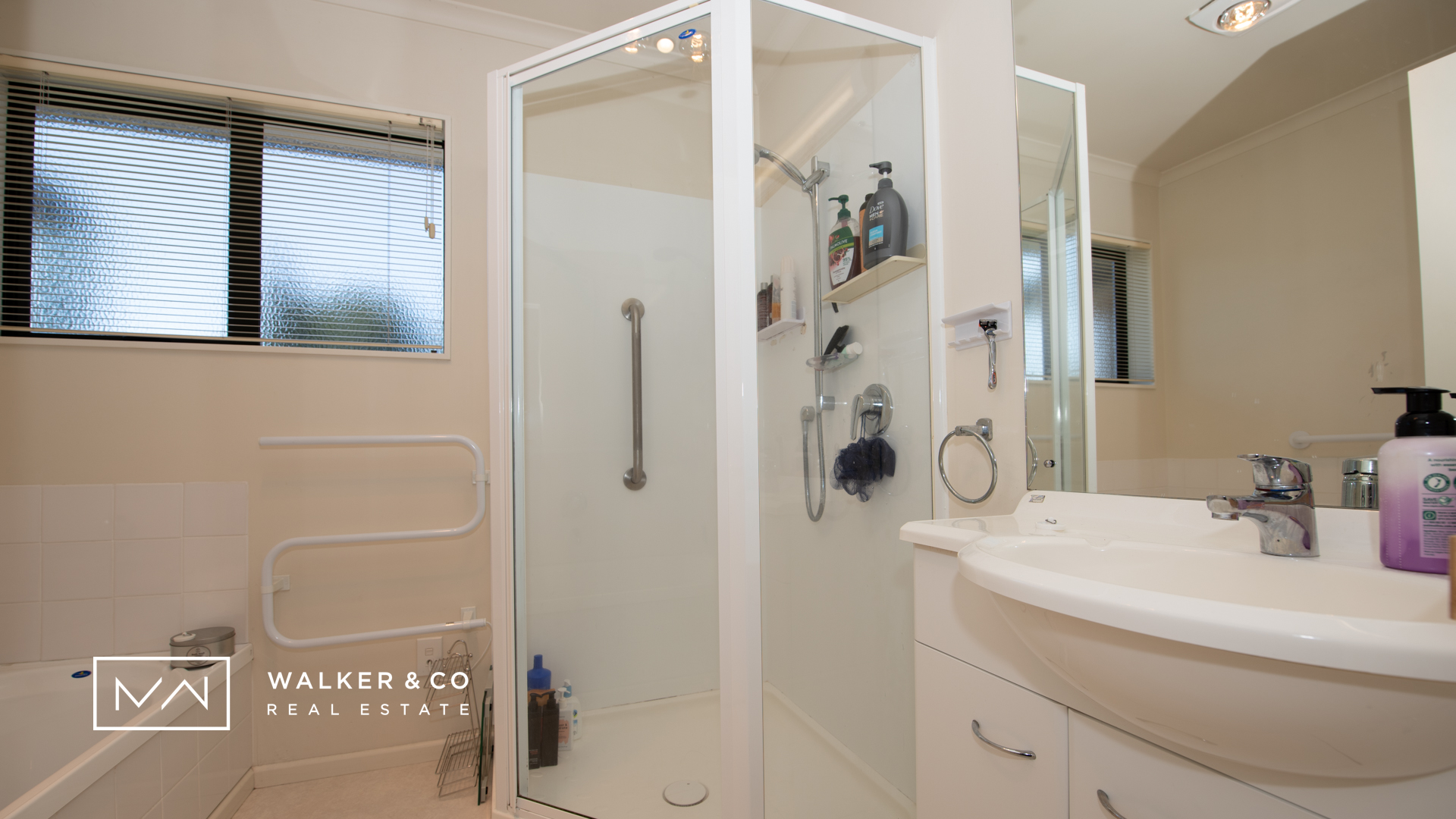 13 Bathroom1