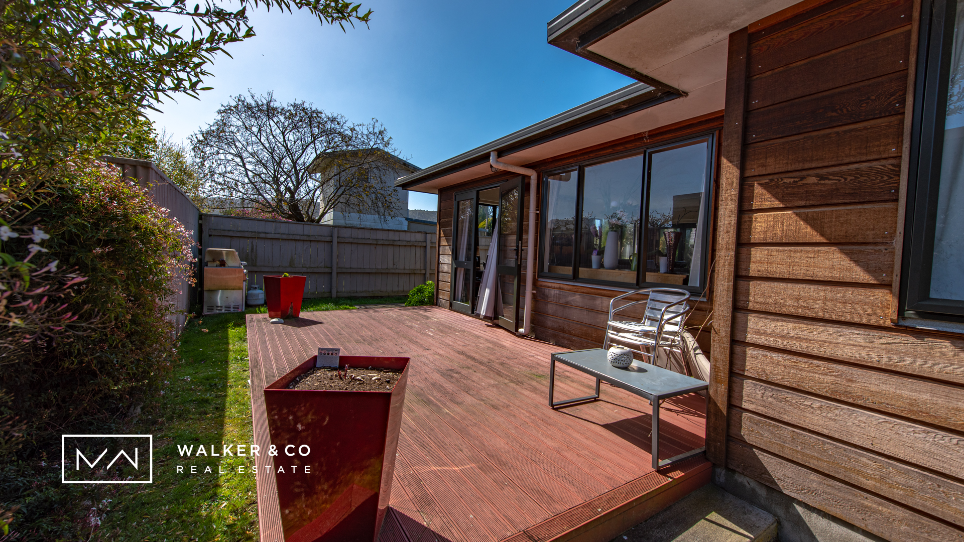15 House deck 2