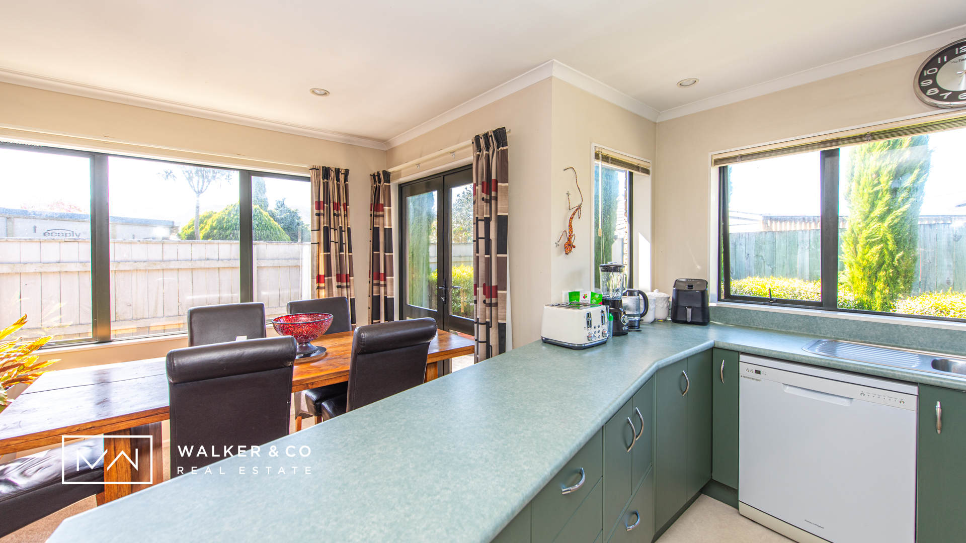8 Kitchen 3