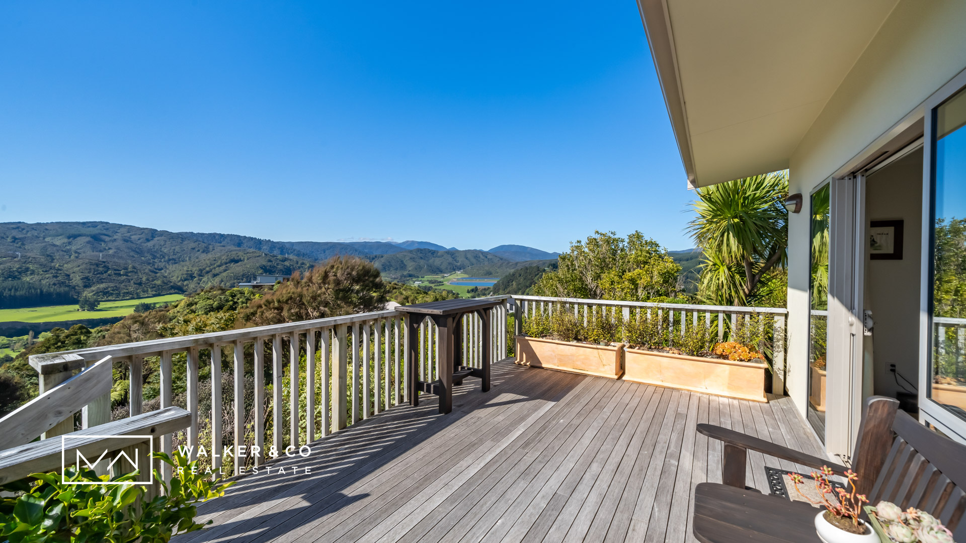 10 deck view 4