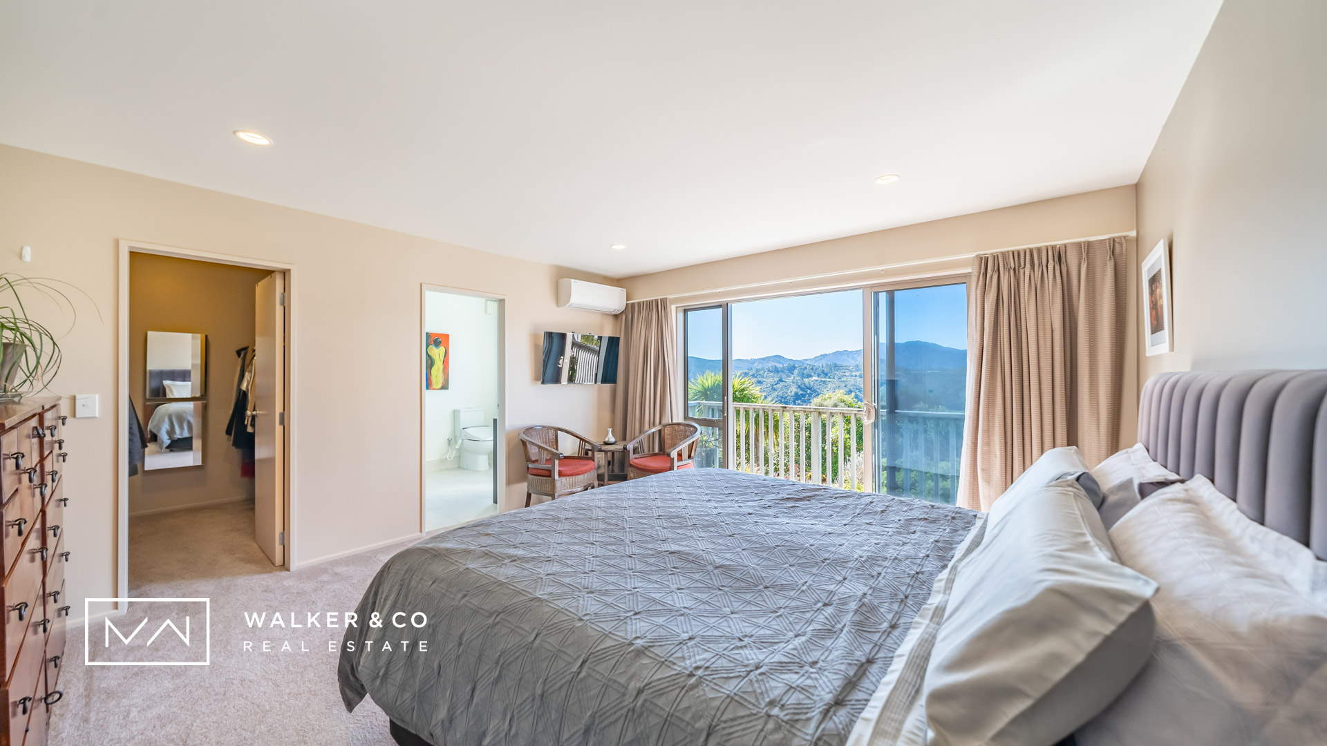 21 Masterbed 1