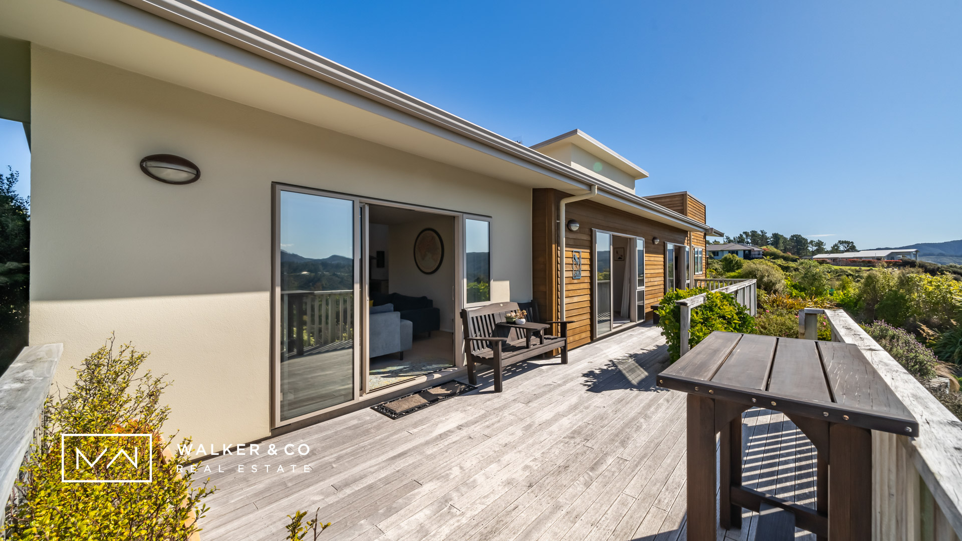 9 Deck view3
