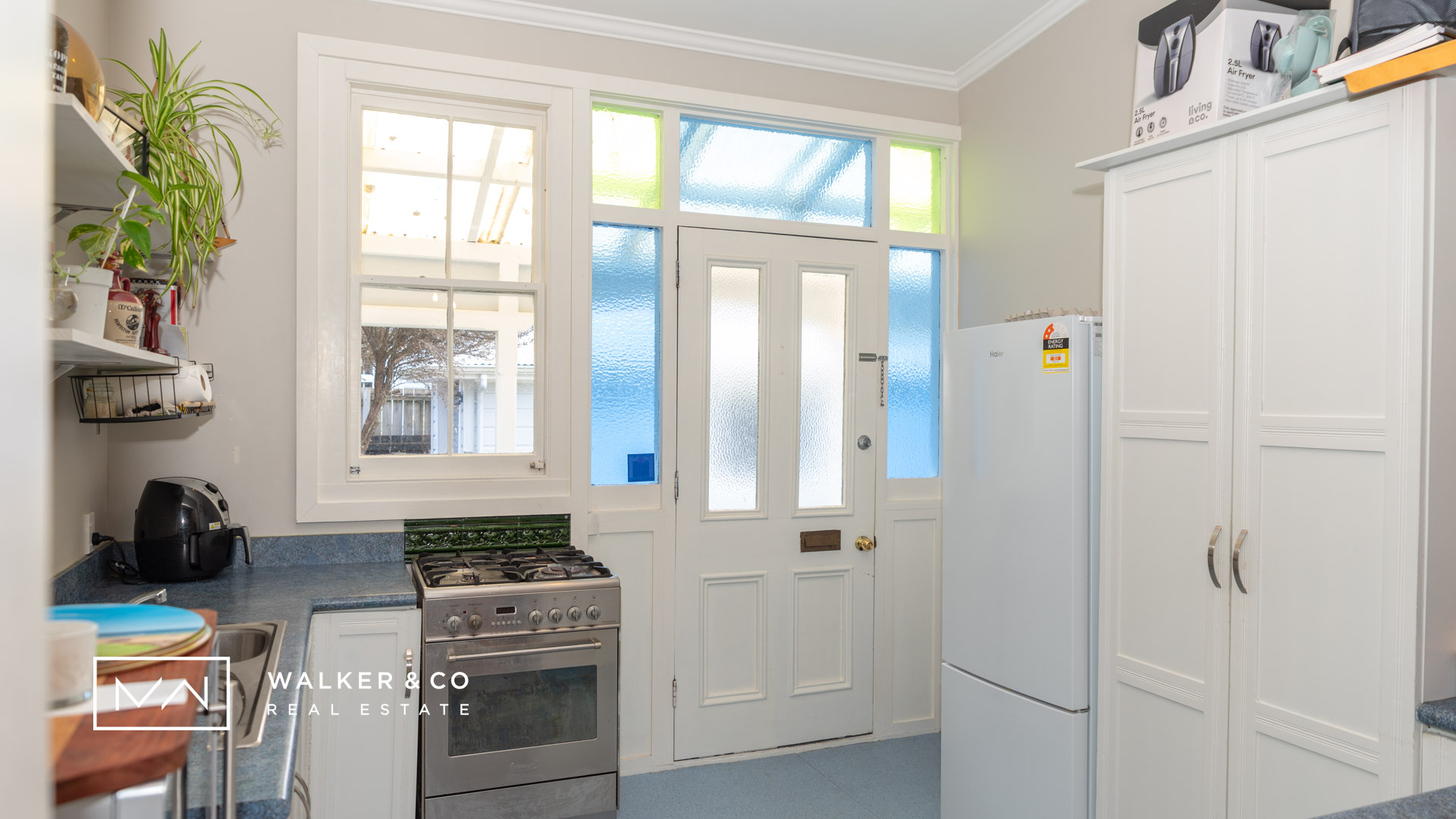 8 Kitchen 2