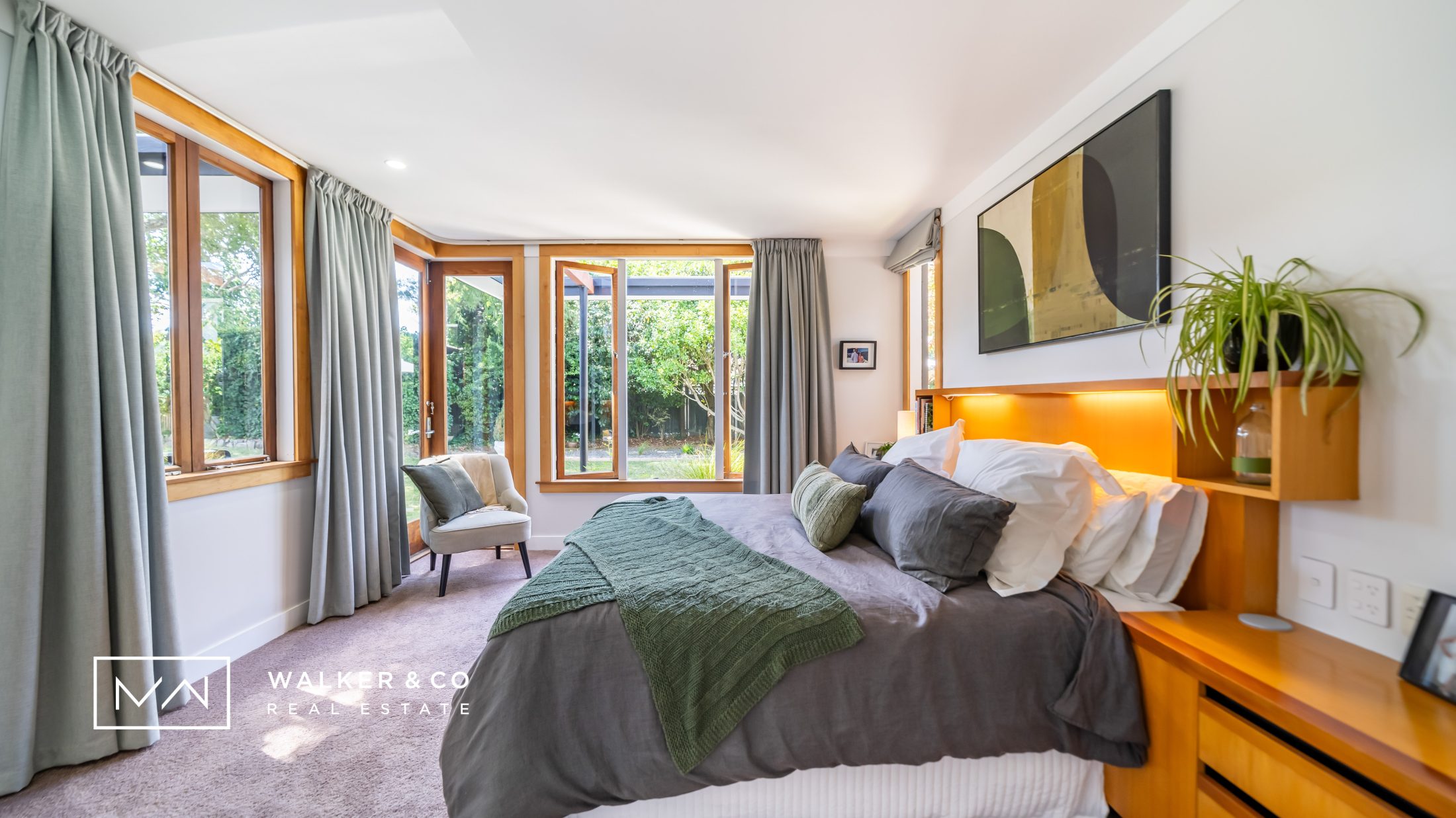 12 Masterbed