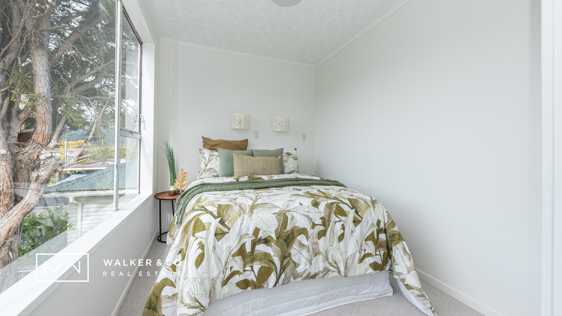 23 up stairs bed4