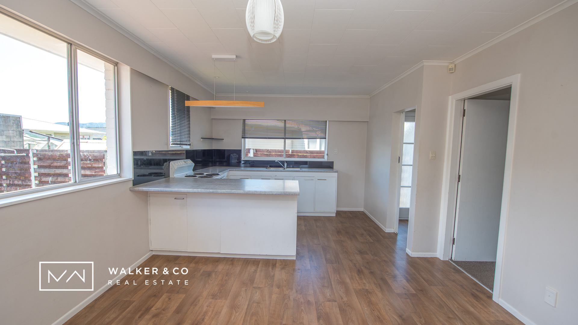 11 Kitchen 4