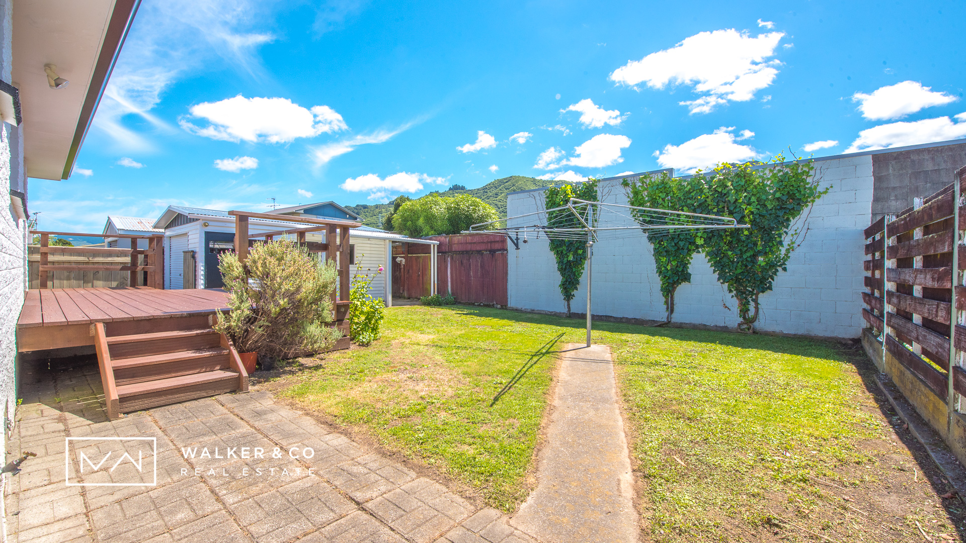18 Back lawn