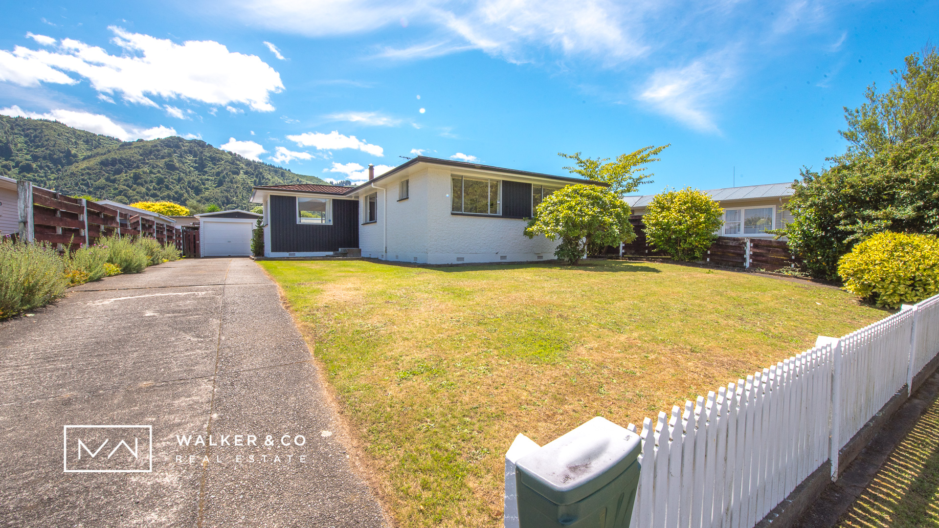 19 Front house option 1