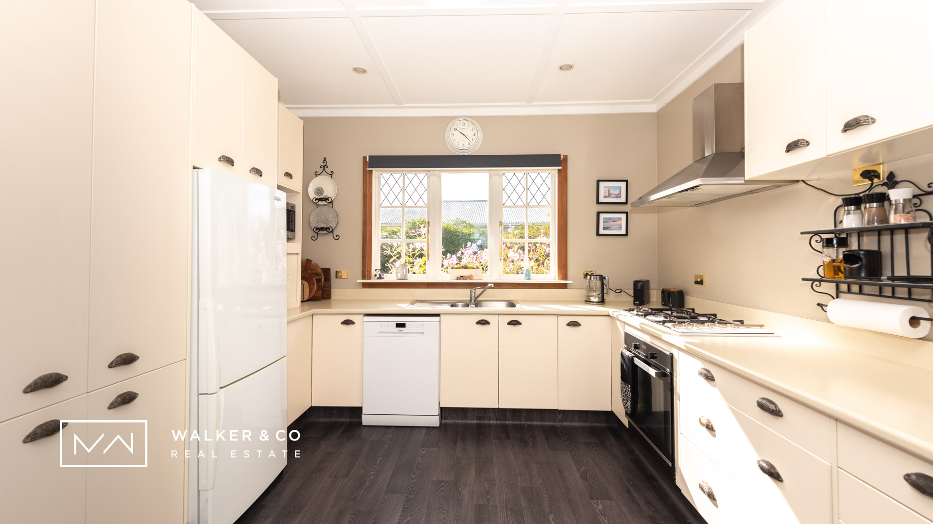 11 kitchen 3