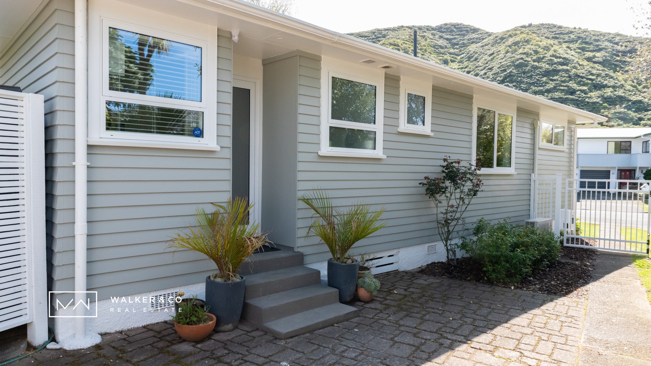 22 side house 2