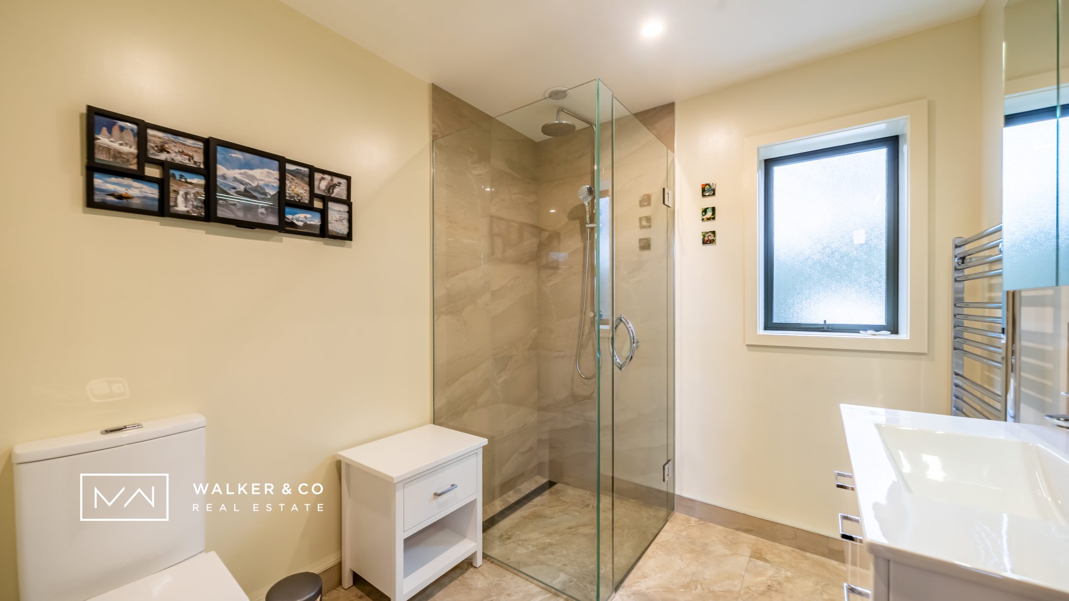 21 Master bathroom 1