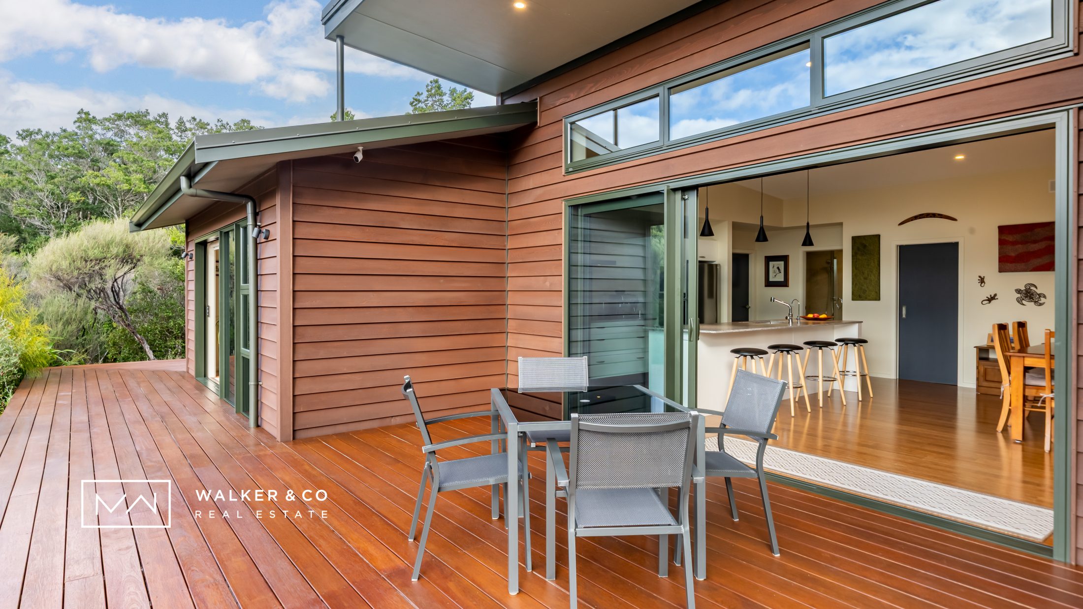 26 Dinning room deck 2
