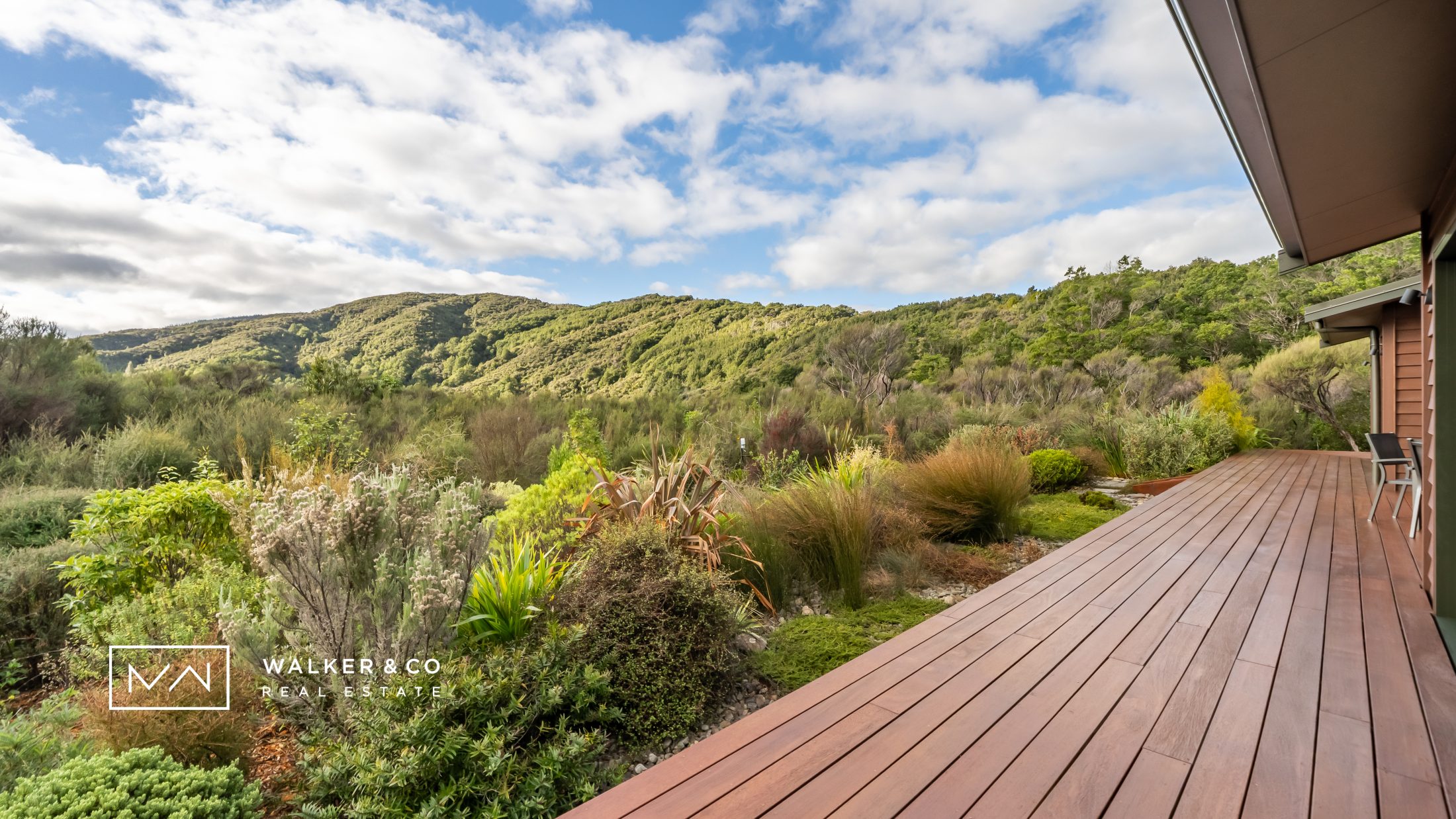 4 Deck view 3