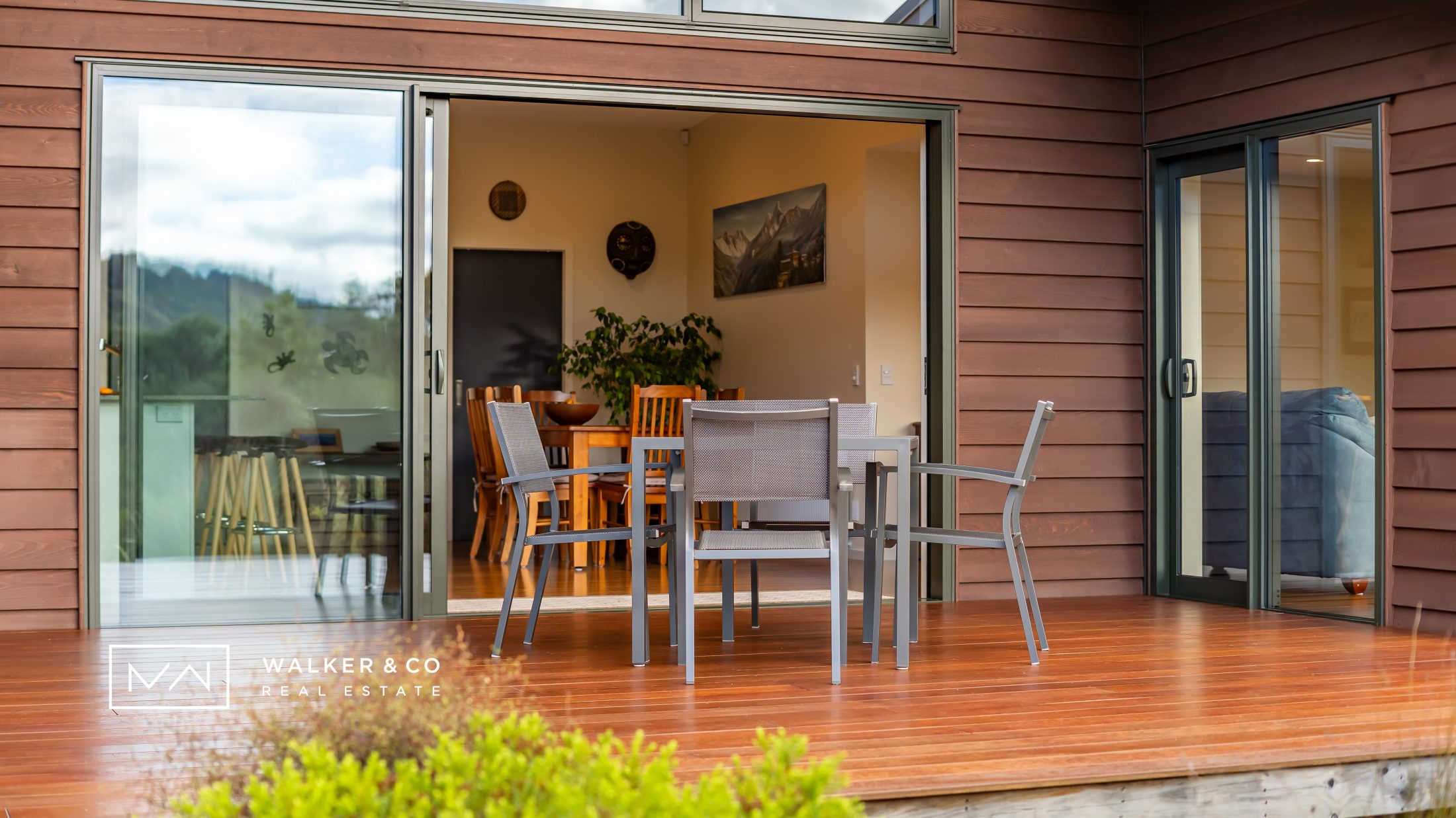 6 Insert deck table