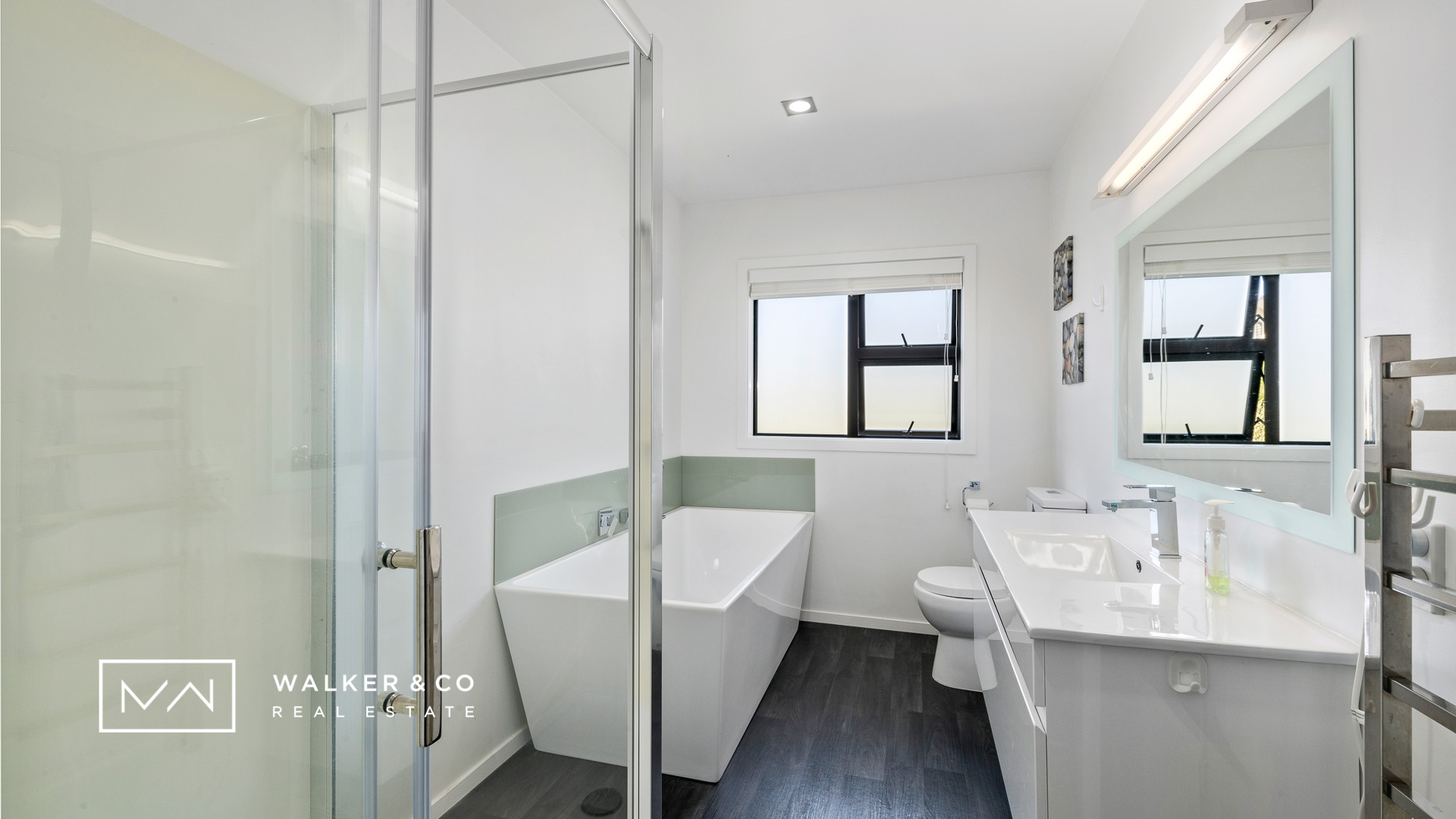 14 Bathroom