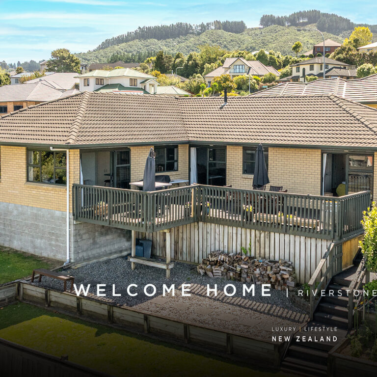 16 KIRTON DRIVE, RIVERSTONE TCE