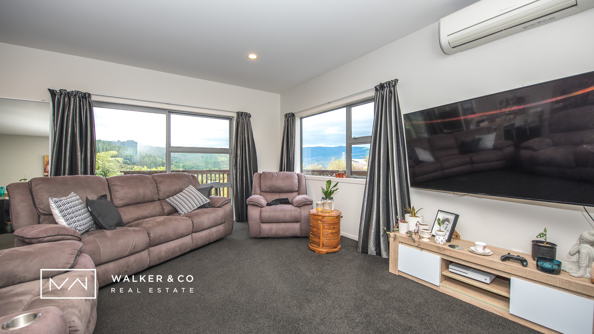 12 Living area 2