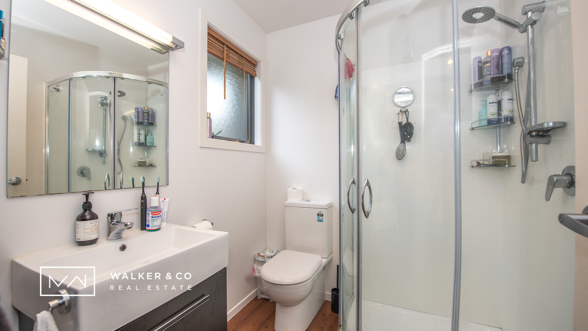 14 Master Ensuite