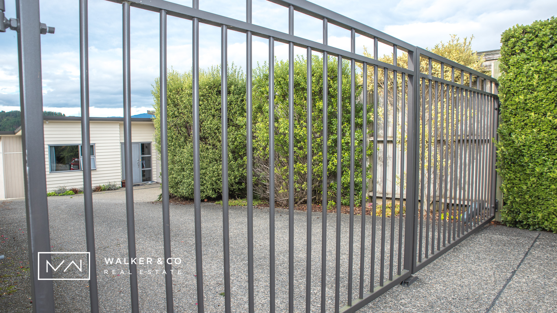 6 Insert Gates 3